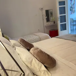  Apartment Sara
