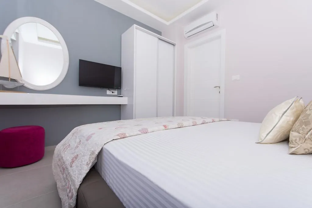 Apartments Soho Trogir Kroatien
